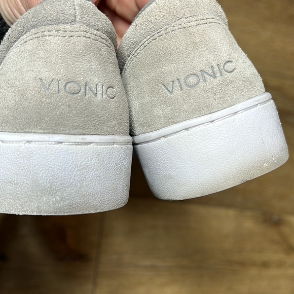 Vionic Kani Gray Suede Slip On Sneaker Size 7 - Picture 6 of 8
